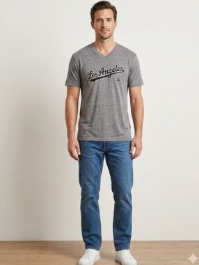 Los Angeles Script V-Neck Tee - Gray